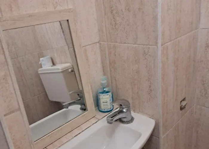 Charming Aquamarine Getaway